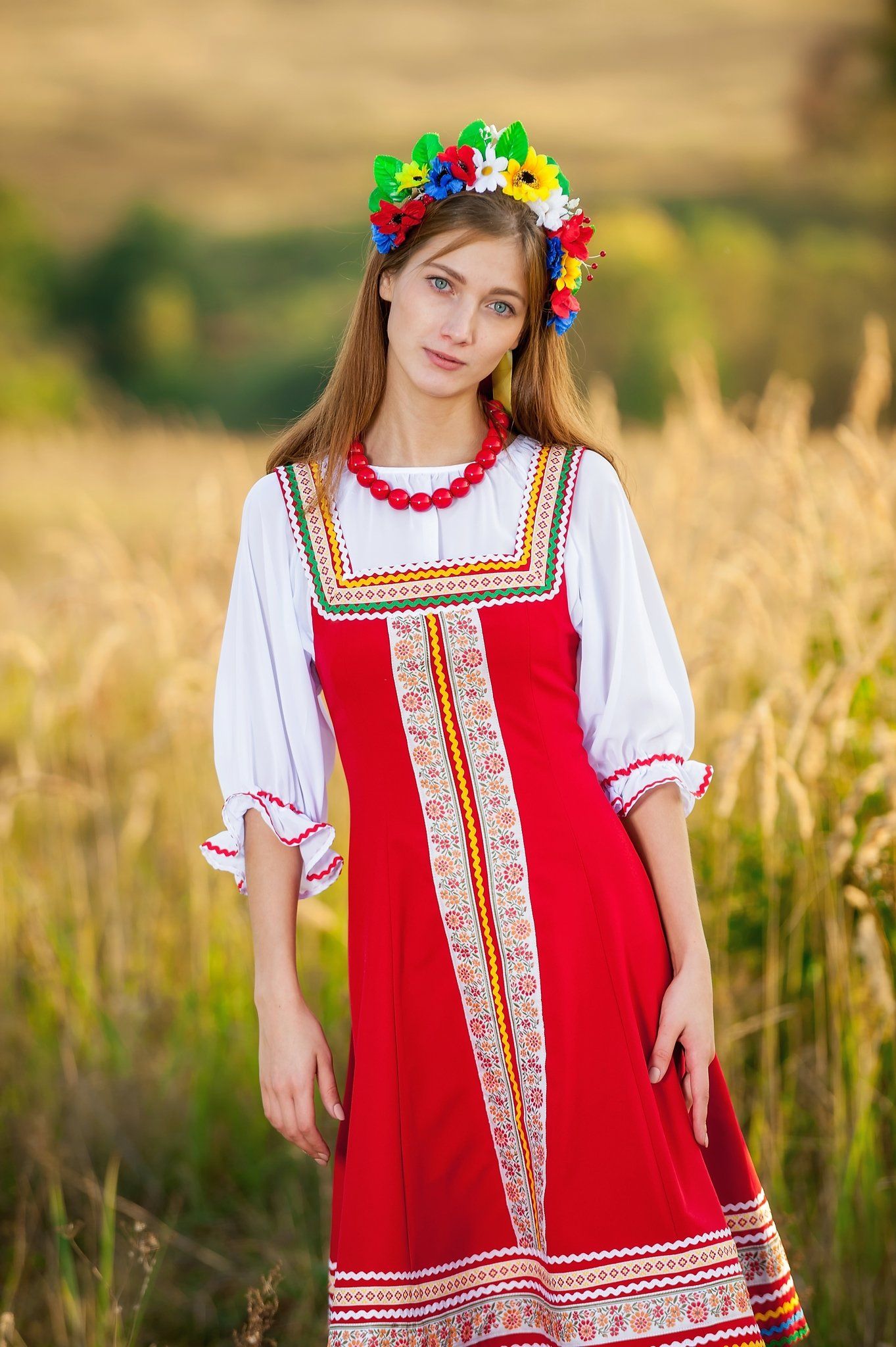 Women in Slavic costumes in Dusseldorf